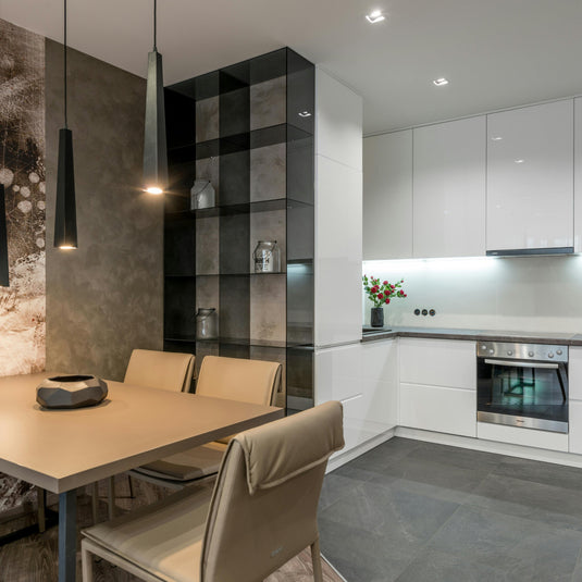 Kitchen & Dining